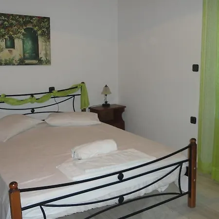 Casa Di Giorgio Nikiana